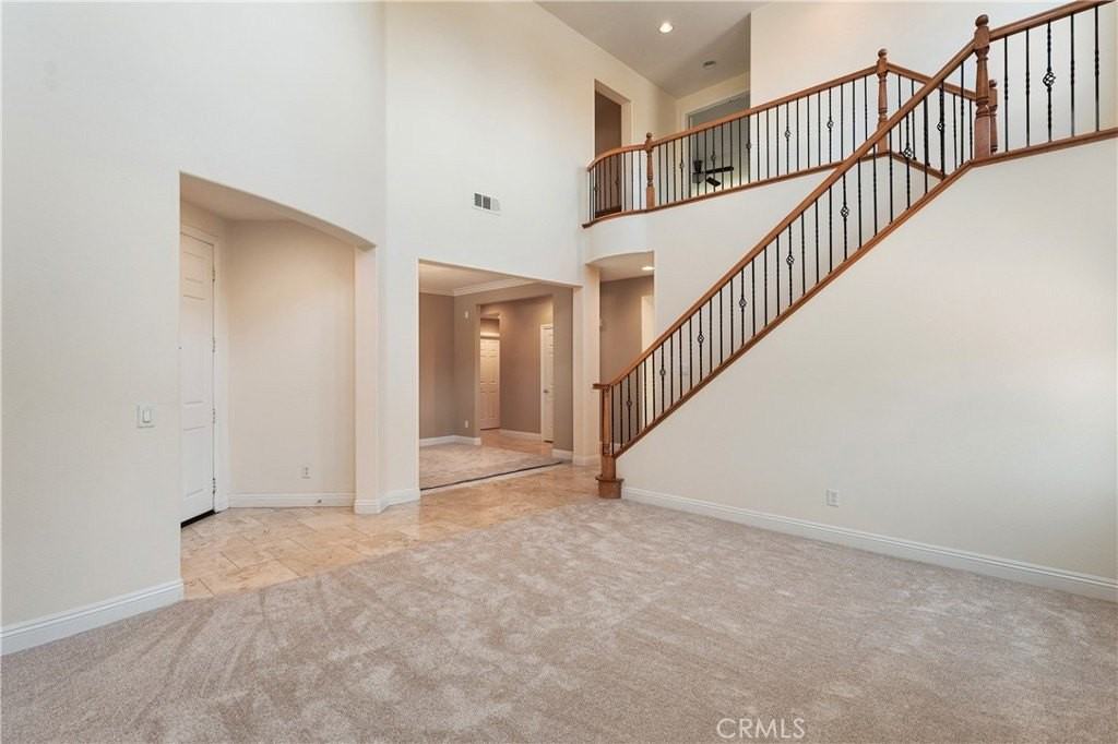 8469 Applegate Ct - Photo 2 of 12