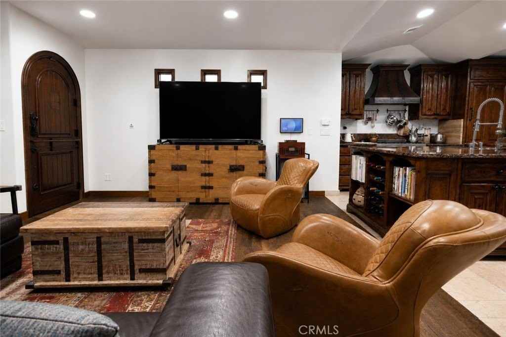 3011 Grayson Ave - Photo 6 of 29