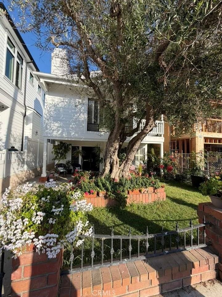 404 Goldenrod Ave - Photo 2 of 5