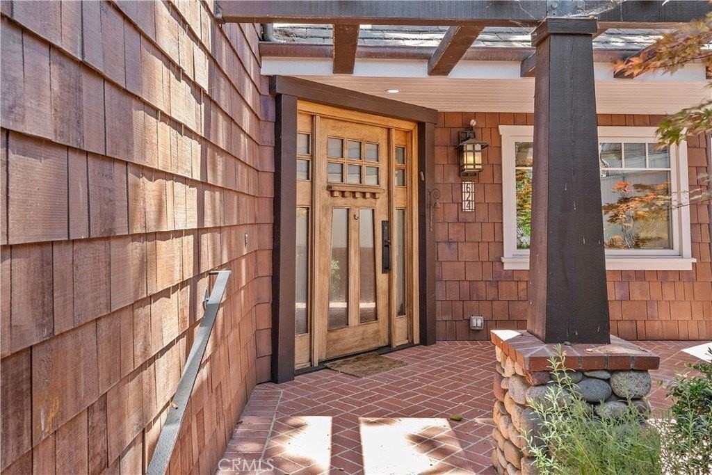 624 Poppy Ave - Photo 3 of 33