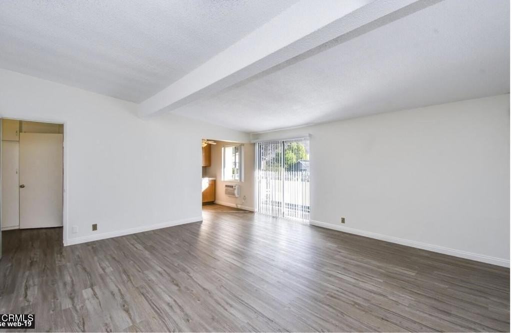 2707 Montrose Ave #10 - Photo 5 of 15