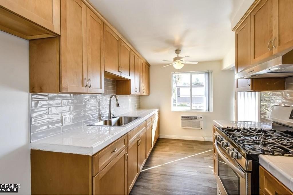 2707 Montrose Ave #10 - Photo 7 of 15