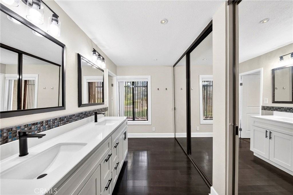 9 Madrona - Photo 4 of 38