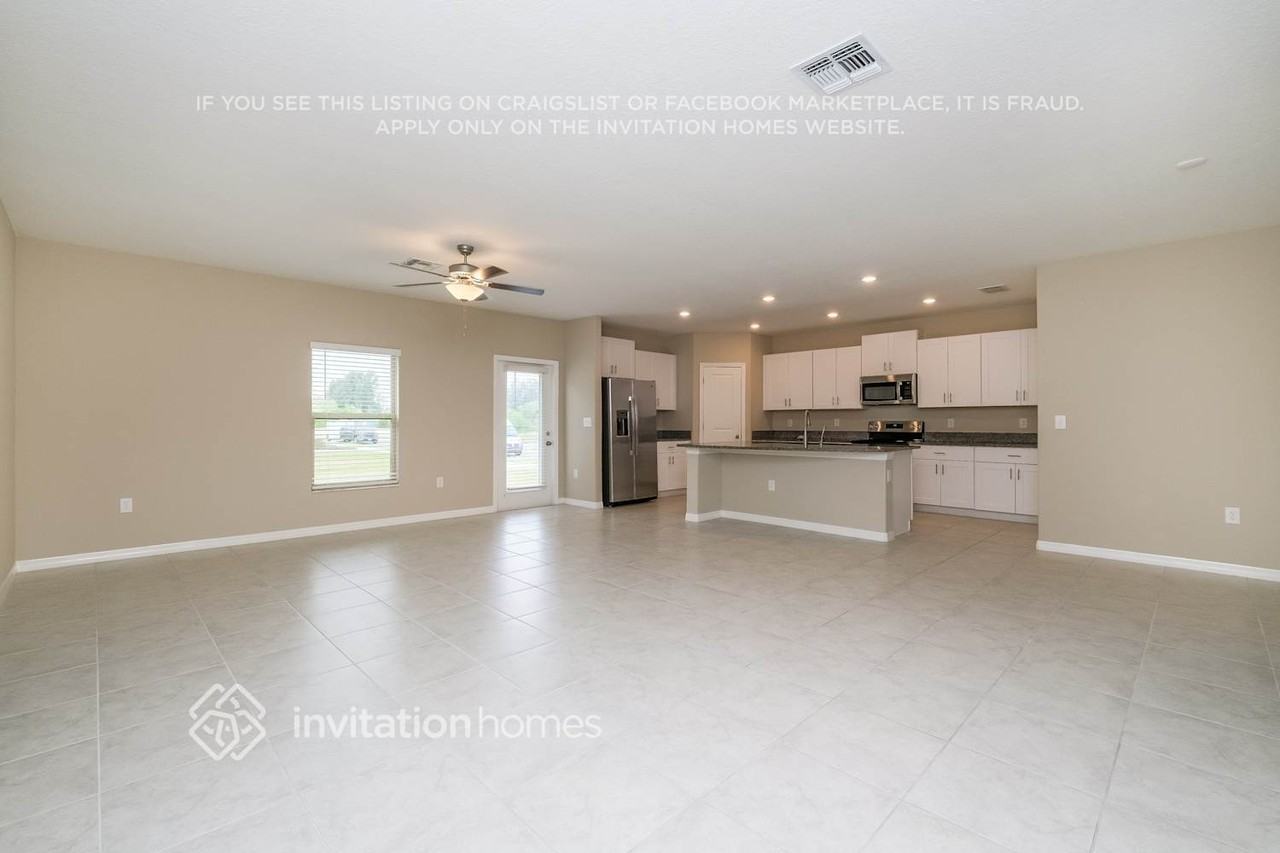 11217 Riley Pines Cir - Photo 4 of 18