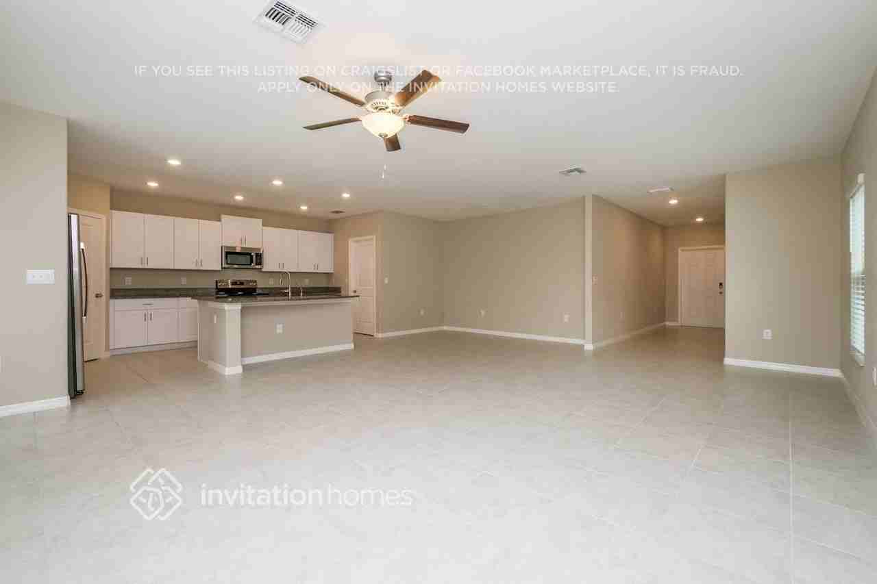 11217 Riley Pines Cir - Photo 5 of 18