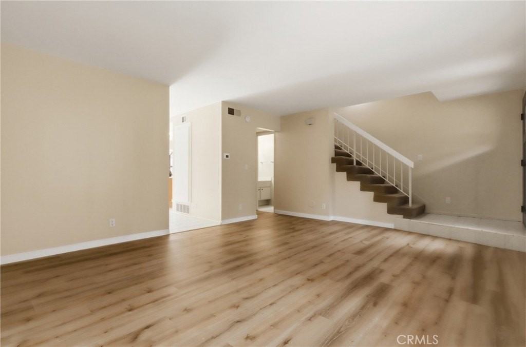 2242 Stonewood Ct - Photo 3 of 25