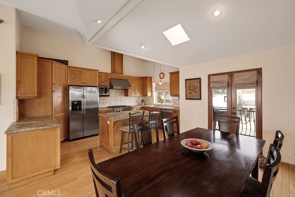 817 Monterey Blvd - Photo 4 of 30