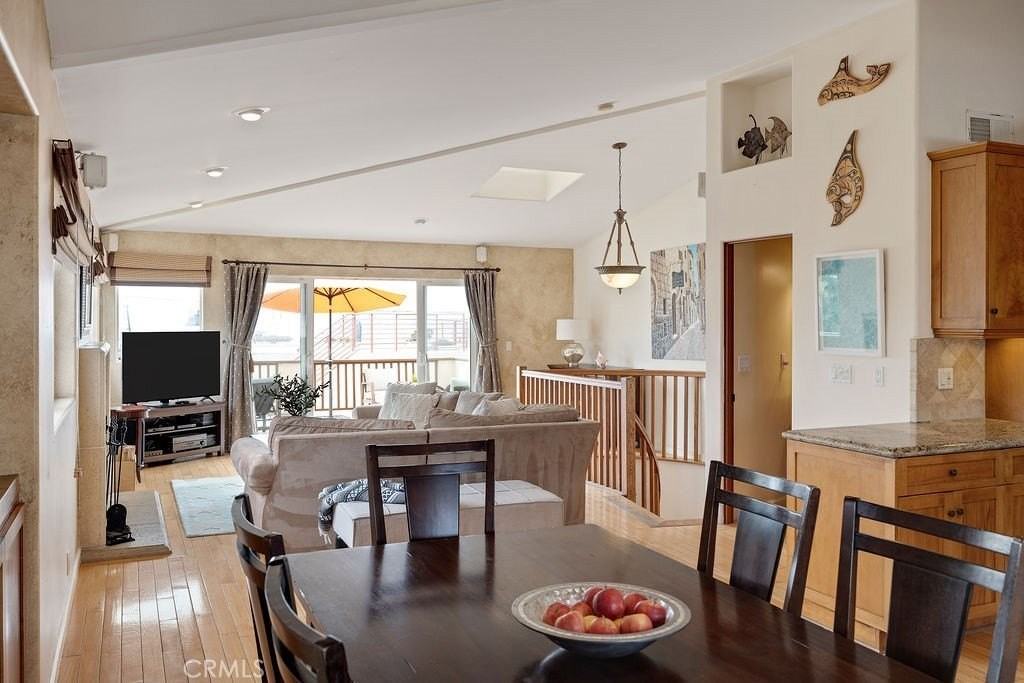 817 Monterey Blvd - Photo 6 of 30