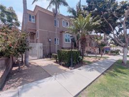 featured image of 328 E Imperial Ave #6