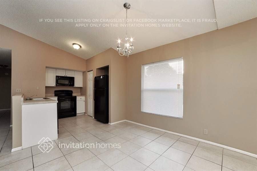 4700 Cortez Way S - Photo 6 of 14