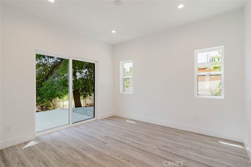 17846 Rinaldi St - Photo 6 of 33