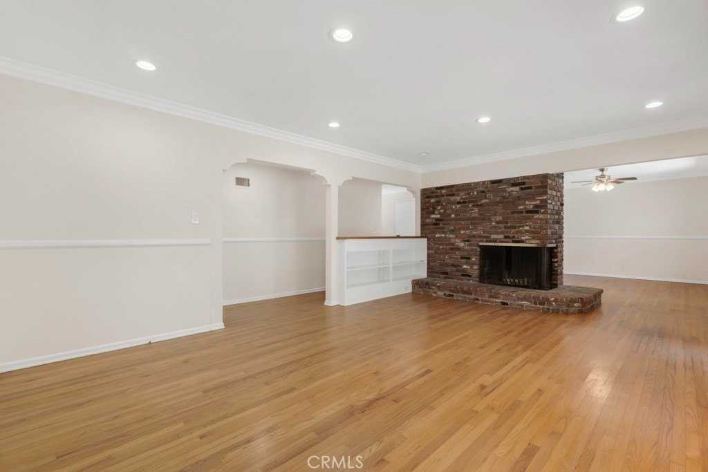 4850 Excelente Dr - Photo 3 of 24