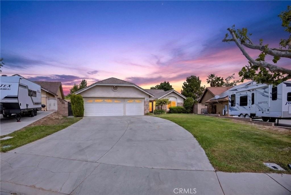 42421 Boulder Dr - Photo 3 of 49