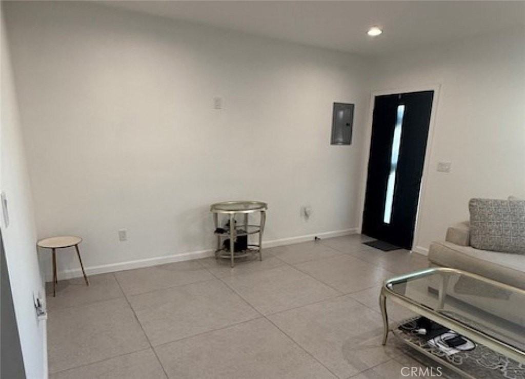 7308 Farmdale Ave - Photo 3 of 8
