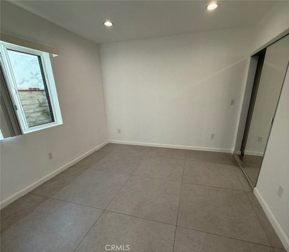 7308 Farmdale Ave - Photo 7 of 8