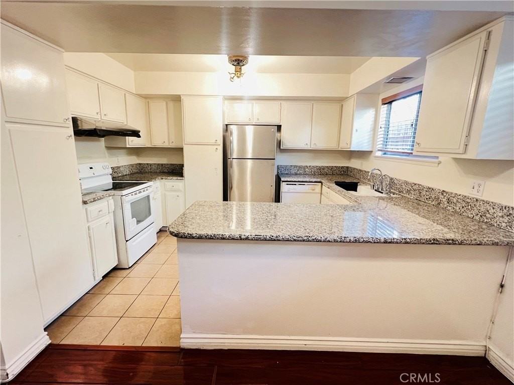 471 W Duarte Rd #110 - Photo 5 of 22