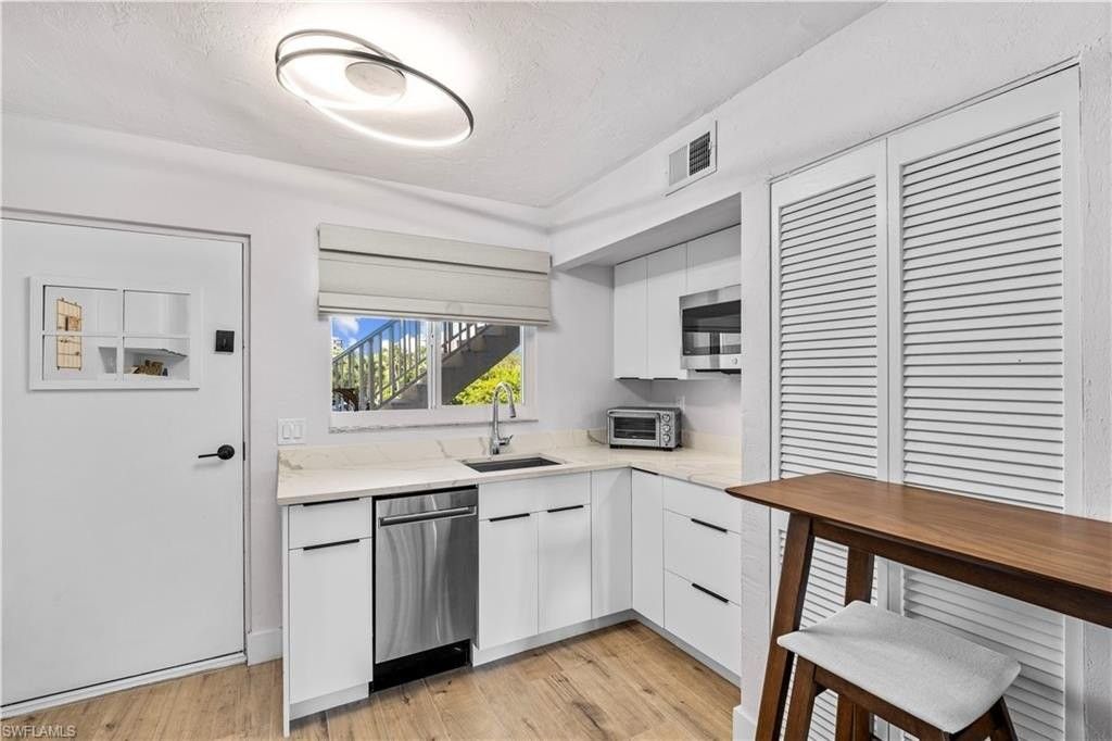 377 Vanderbilt Beach Rd #102 - Photo 4 of 19
