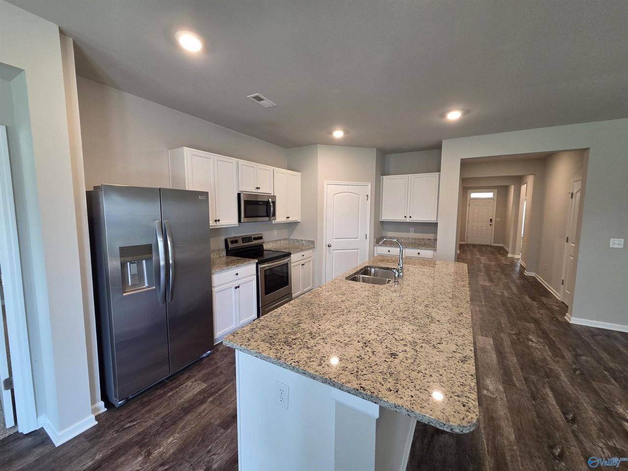 105 Fellington Ct - Photo 4 of 15