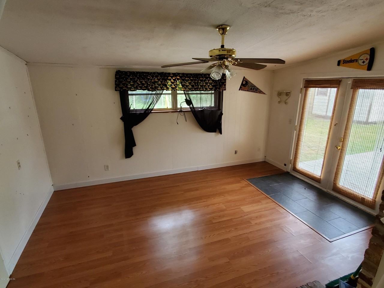 4940 Brighton Dr - Photo 6 of 12