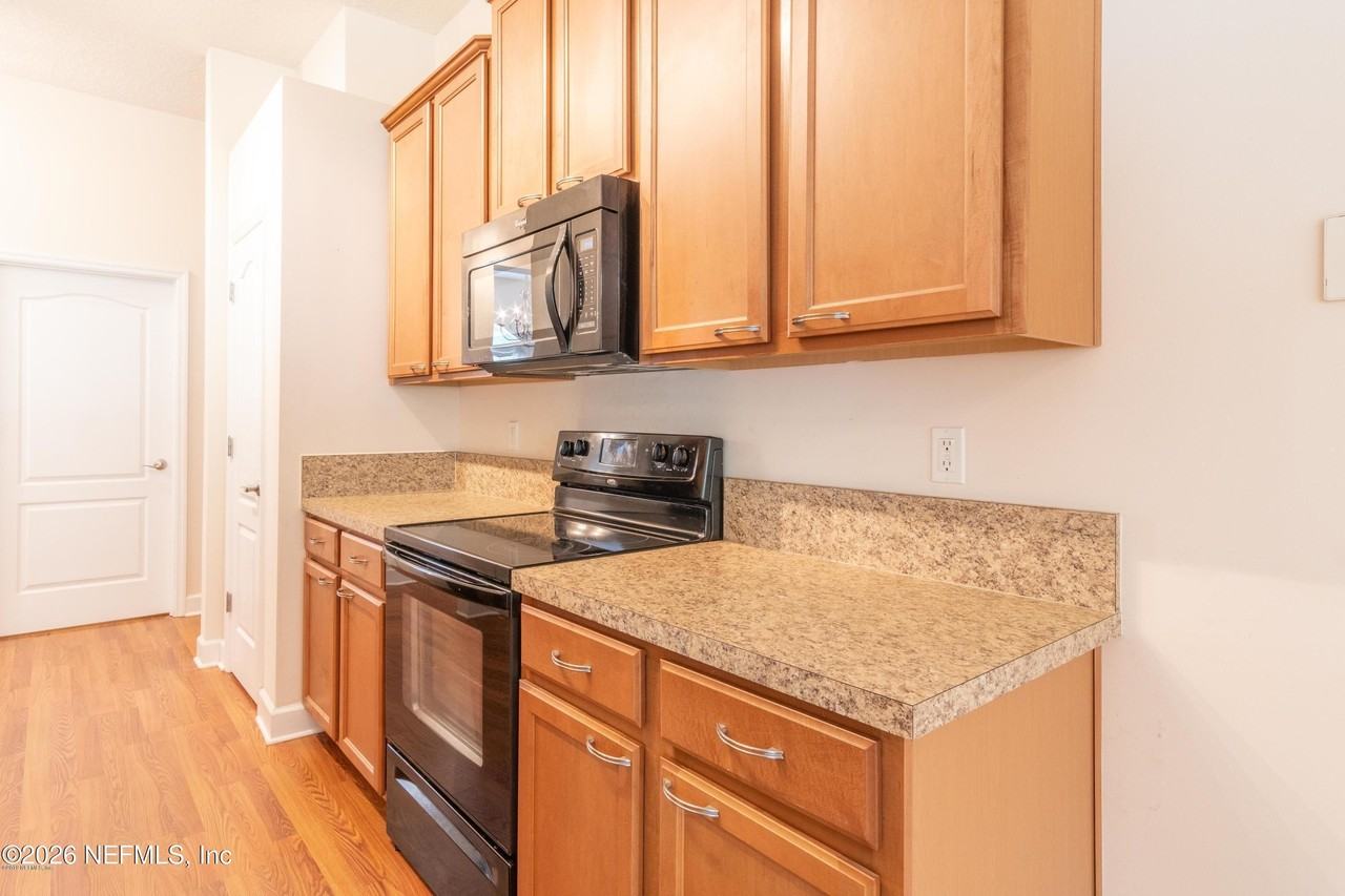 153 Sanwick Dr - Photo 7 of 26