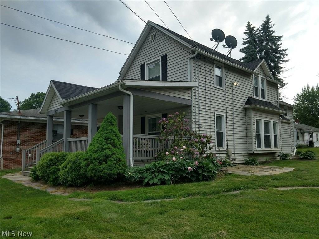 1522 Campbell St #2 - Photo 2 of 22