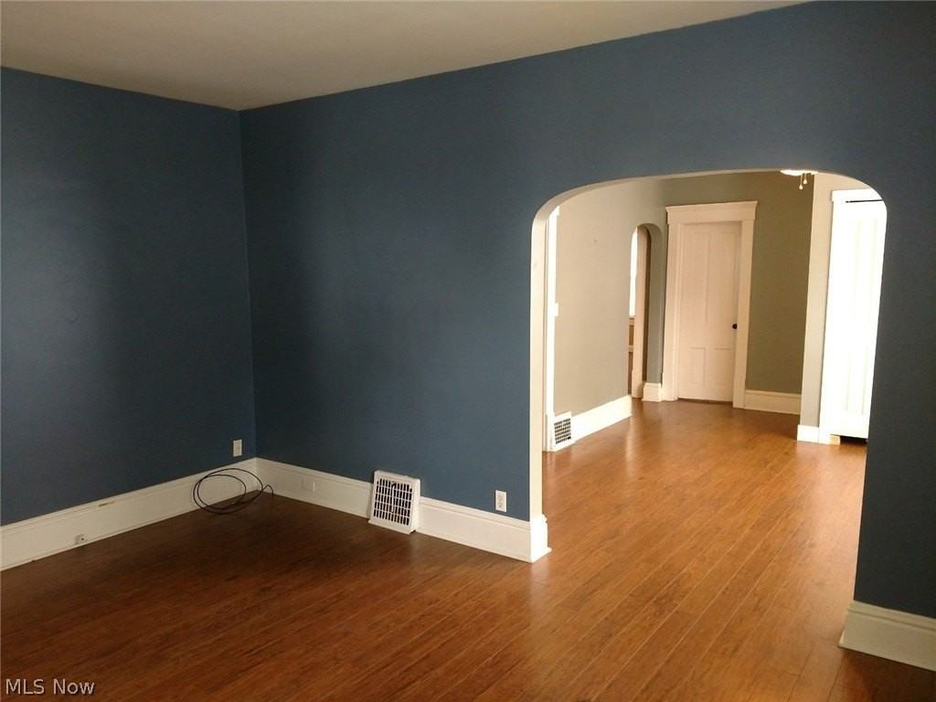 1522 Campbell St #2 - Photo 5 of 22