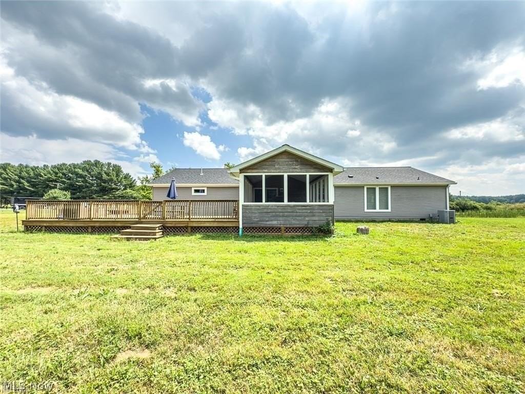 5719 N Richmond Rd - Photo 2 of 29