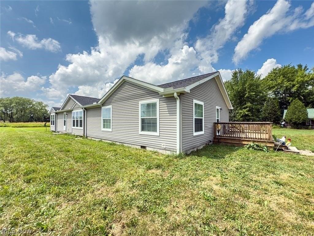 5719 N Richmond Rd - Photo 3 of 29