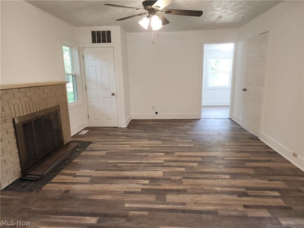 6247 Seneca Rd - Photo 3 of 9
