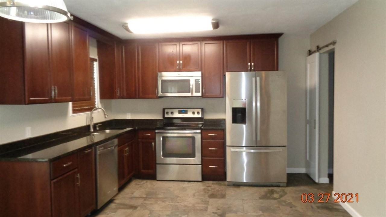 2237 Monahan Ct - Photo 3 of 11