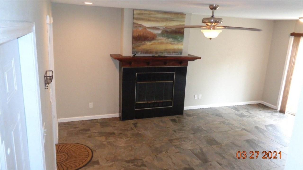 2237 Monahan Ct - Photo 4 of 11