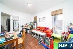 103 Devon St #1R - Photo 2 of 8
