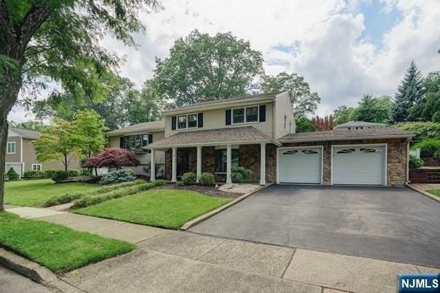 31 Clinton Ln - Photo 2 of 38