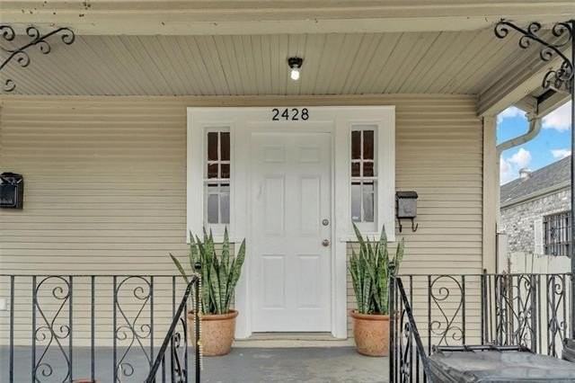 2428 Eagle St - Photo 2 of 13