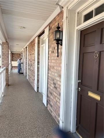 749 Aurora Ave #5 - Photo 3 of 9