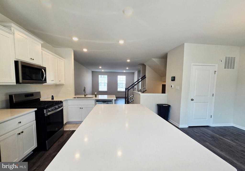 50 Autumn Park Dr - Photo 3 of 43