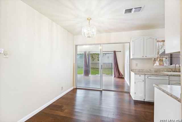 4907 Dare Ln - Photo 7 of 24