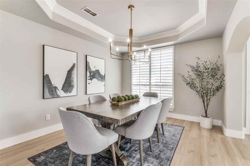 1433 Latigo Ln - Photo 4 of 30