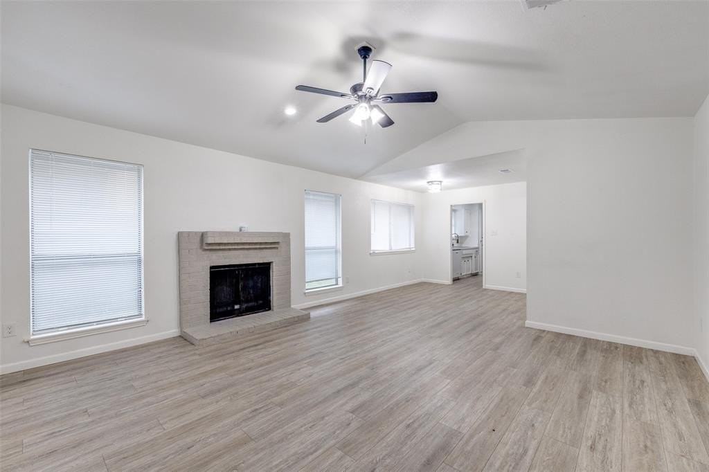 2428 Summer Place Dr - Photo 3 of 12