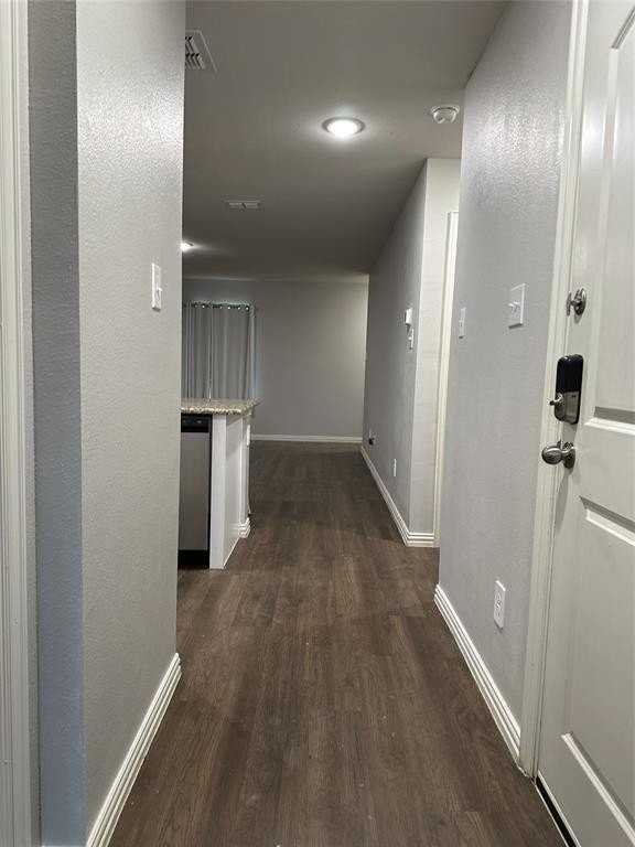 2503 Jax St - Photo 6 of 18