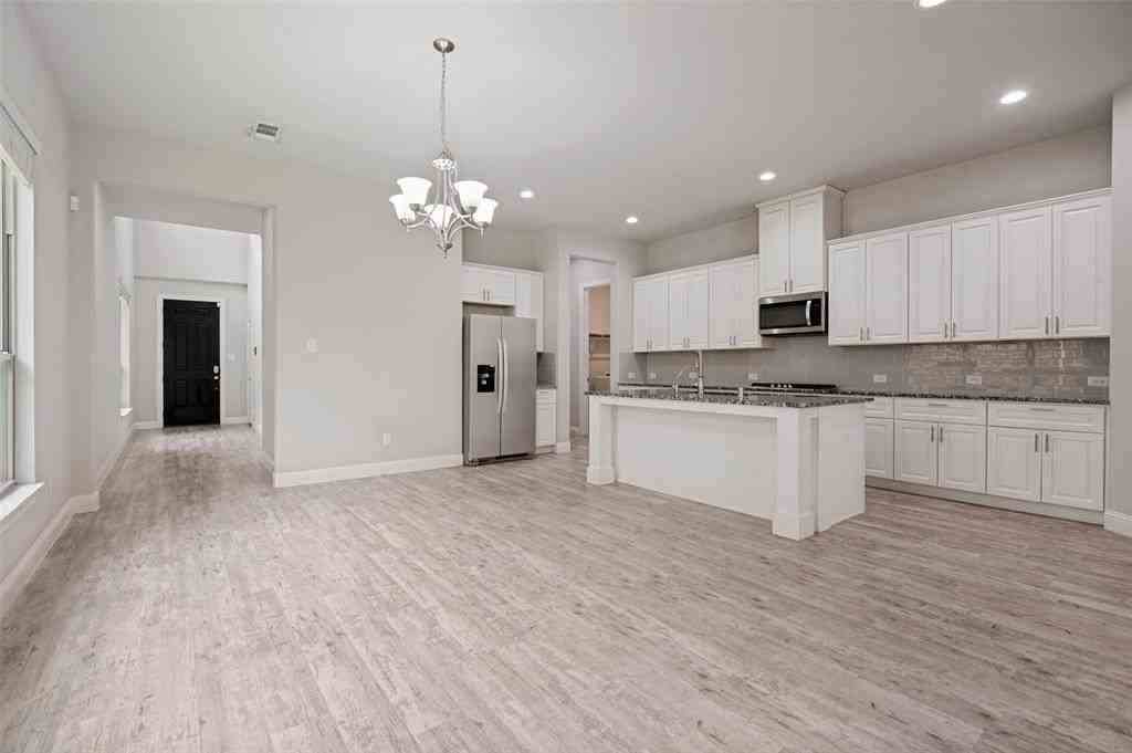 4549 El Paso Dr - Photo 7 of 37