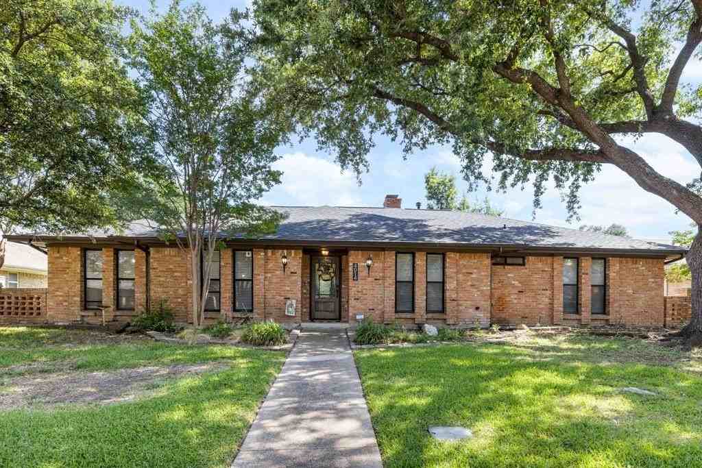 4014 Kerr Cir - Photo 2 of 27