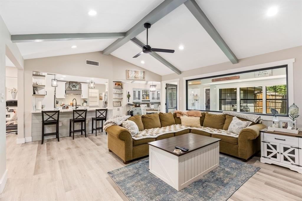 4014 Kerr Cir - Photo 4 of 27