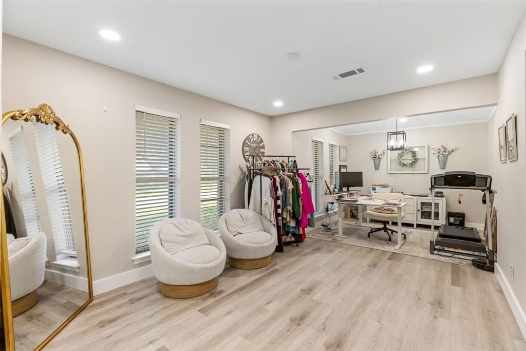 4014 Kerr Cir - Photo 7 of 27