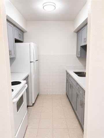 115 W Esplanade Ave Apt 12 - Photo 2 of 6