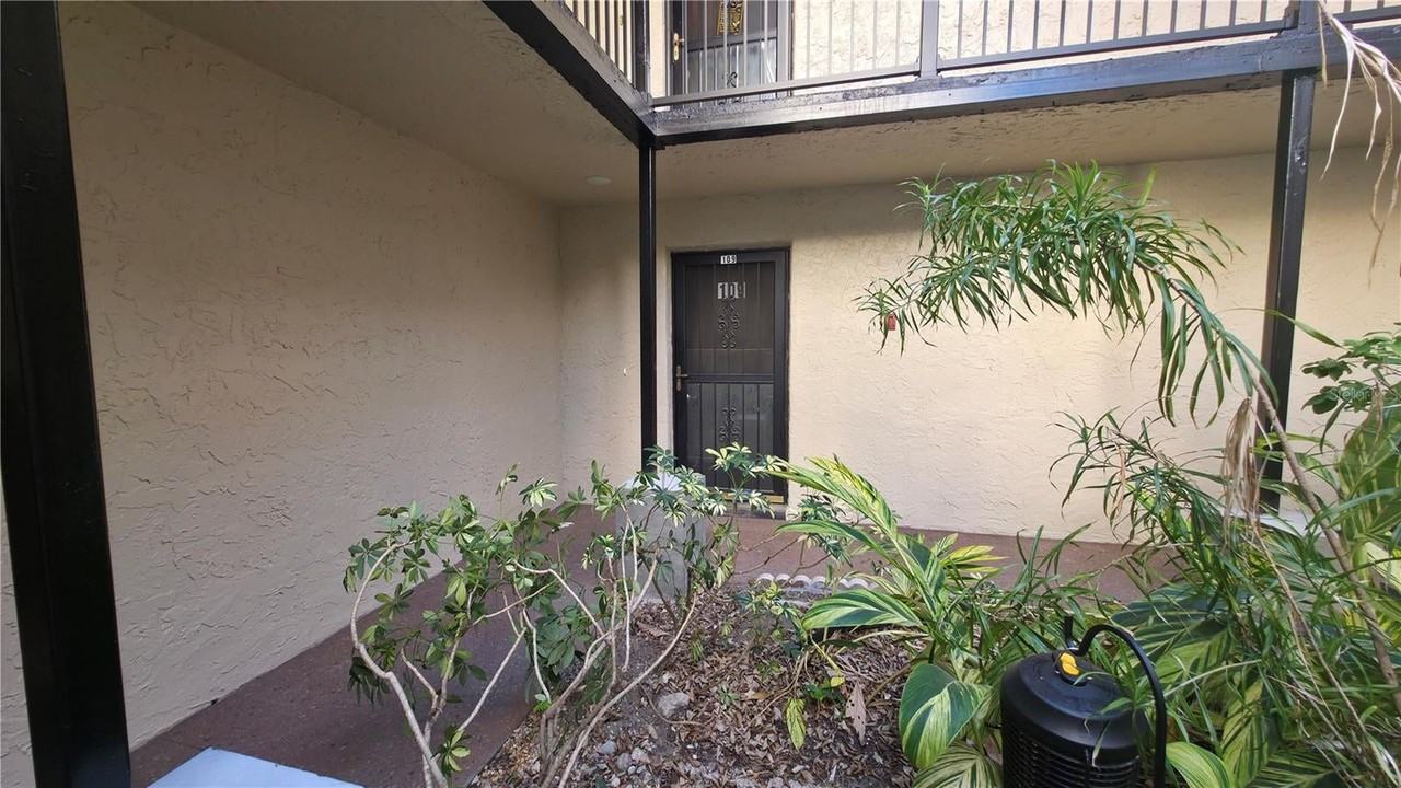 2025 Sylvester Rd - Photo 2 of 40