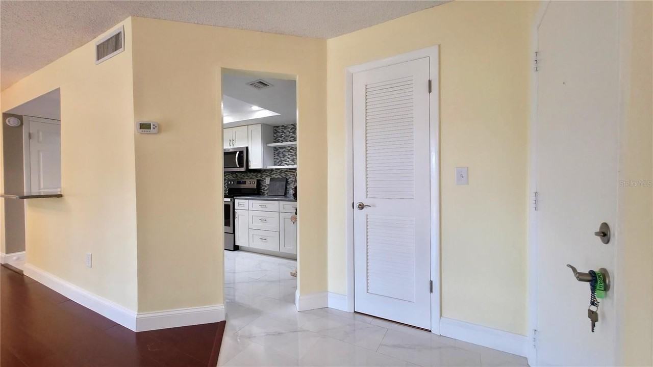 2025 Sylvester Rd - Photo 4 of 40