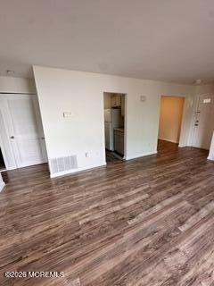 609 16th Ave - Photo 3 of 15