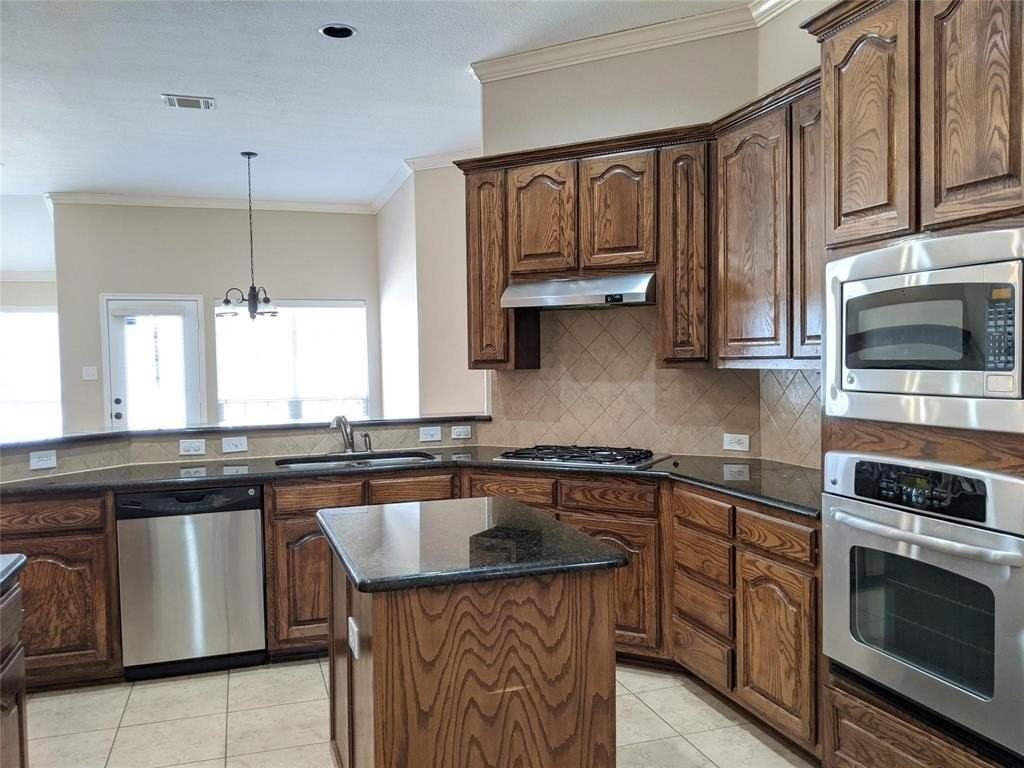 8620 Boulder River Trl - Photo 6 of 13