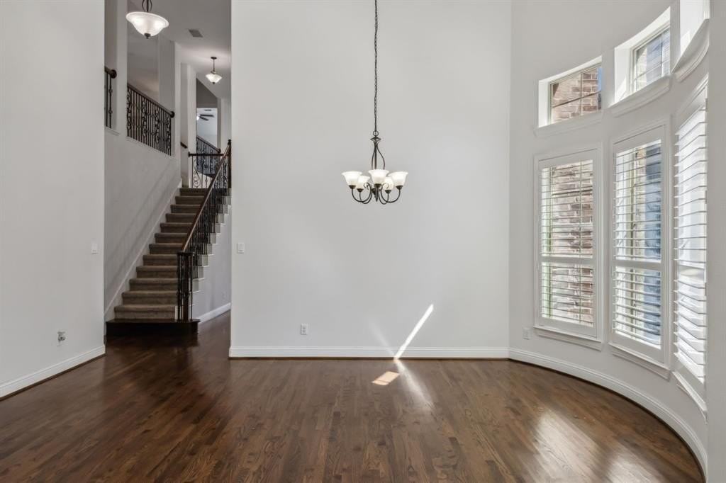 7704 Choctaw Ln - Photo 5 of 20